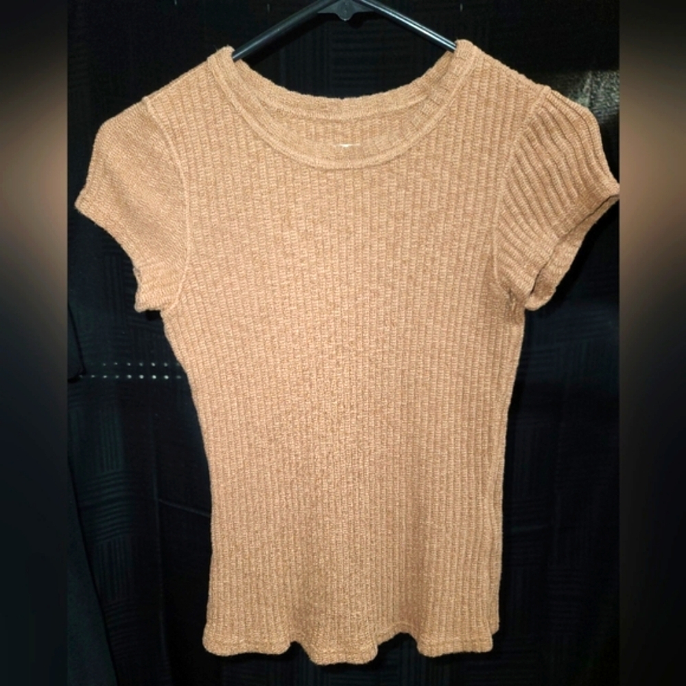 EUC Everlane Ribbed Short Sleeve Top in Tan